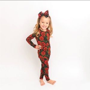 Bums & Roses 2 Piece Pajama Set in Rose Print